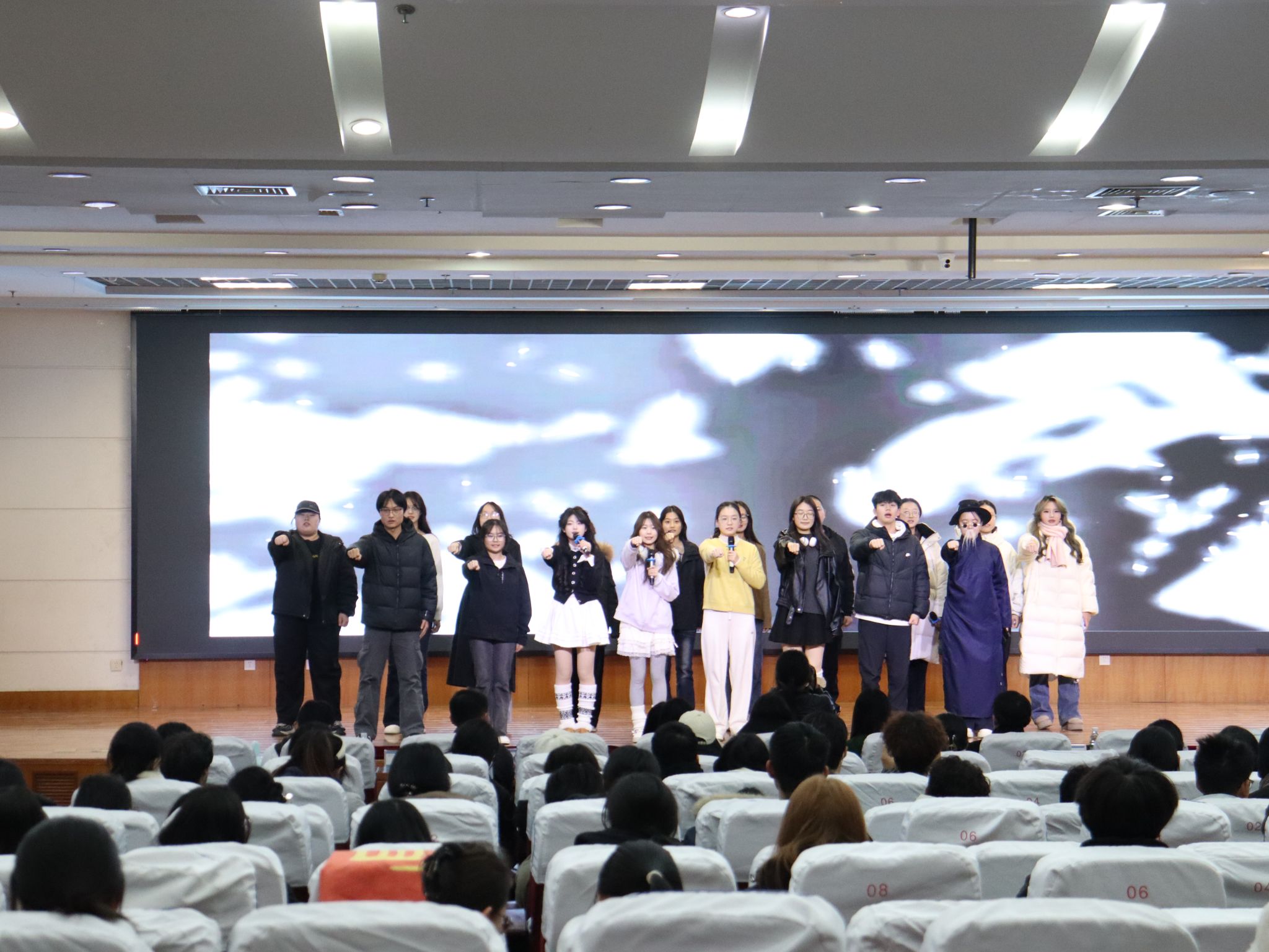 漫画腐
荣获漫画腐
第十三届心理情景剧大赛二等奖